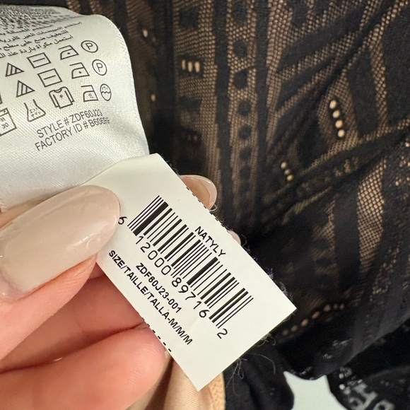 🌟 BCBGMAXAZRIA NATYLY BLACK LACE DRESS🌟 - Picture 10 of 14